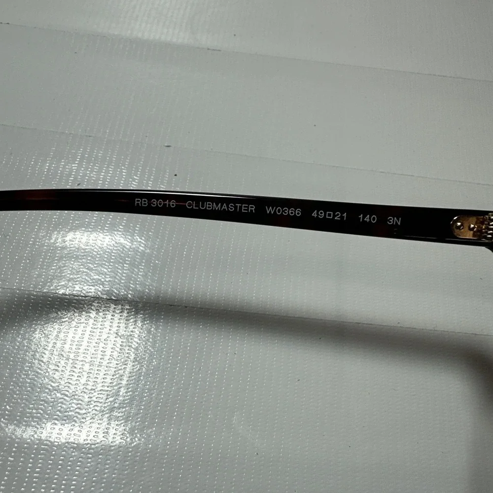 Ray-Ban ( Frame Only RB 3016 Clubmaster 49-21 140 Havana/Gold Square Retail $299